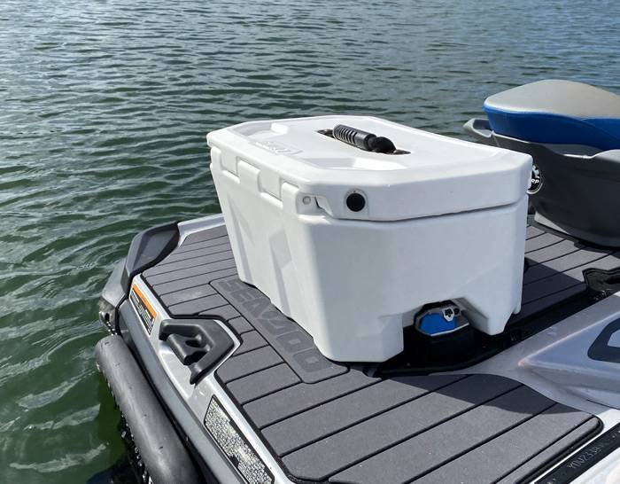 Sea-Doo Linq 4.2 Gallon Cooler 8 Sea-Doo LinQ 4.2 Gallon Cooler - Image 6